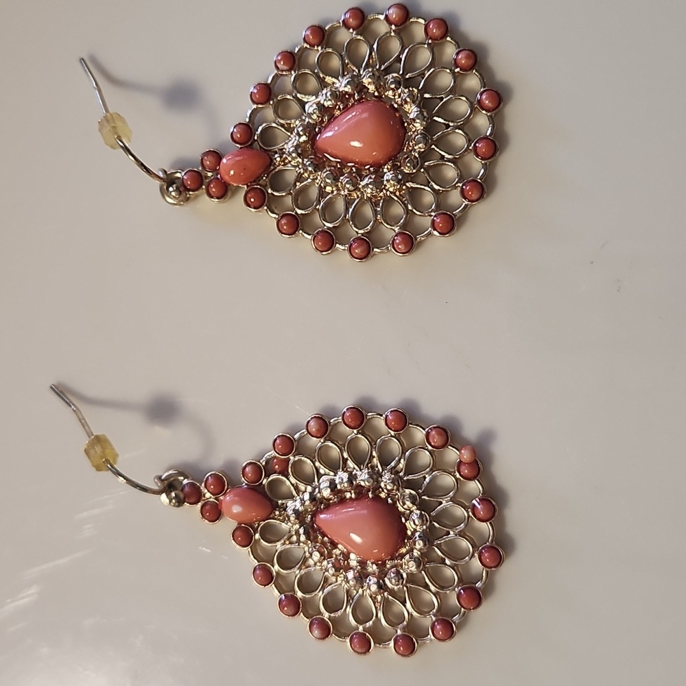 Earrings - Picture 4 of 4